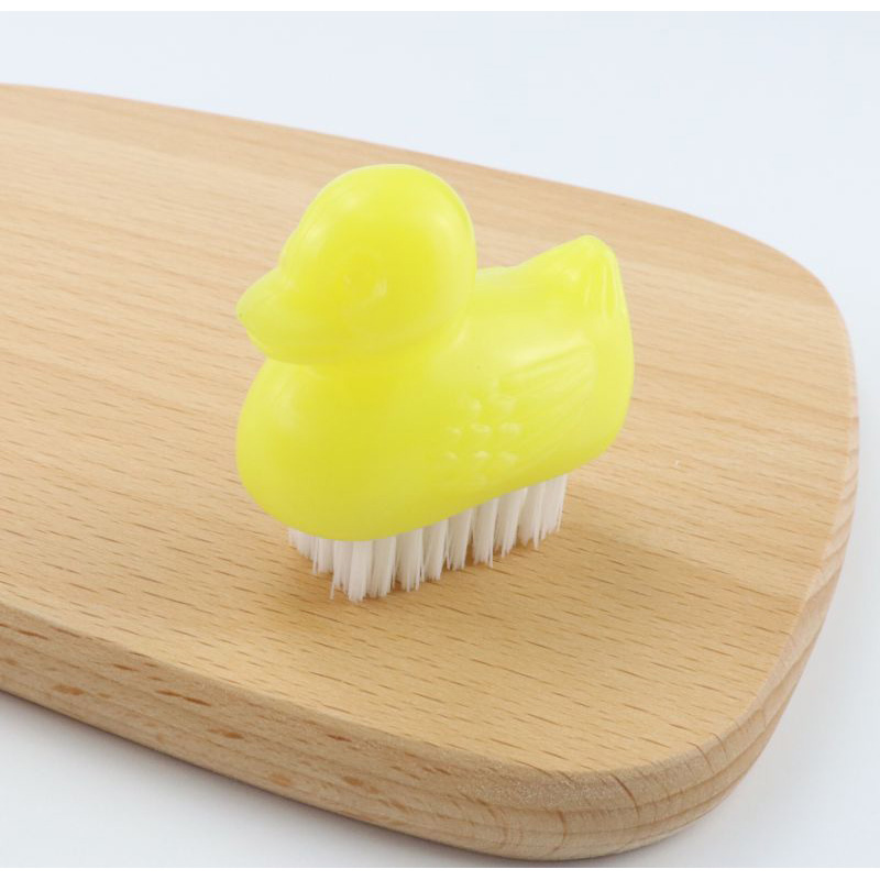Which Plastic Nail Brush is Good for Nail Art Designs