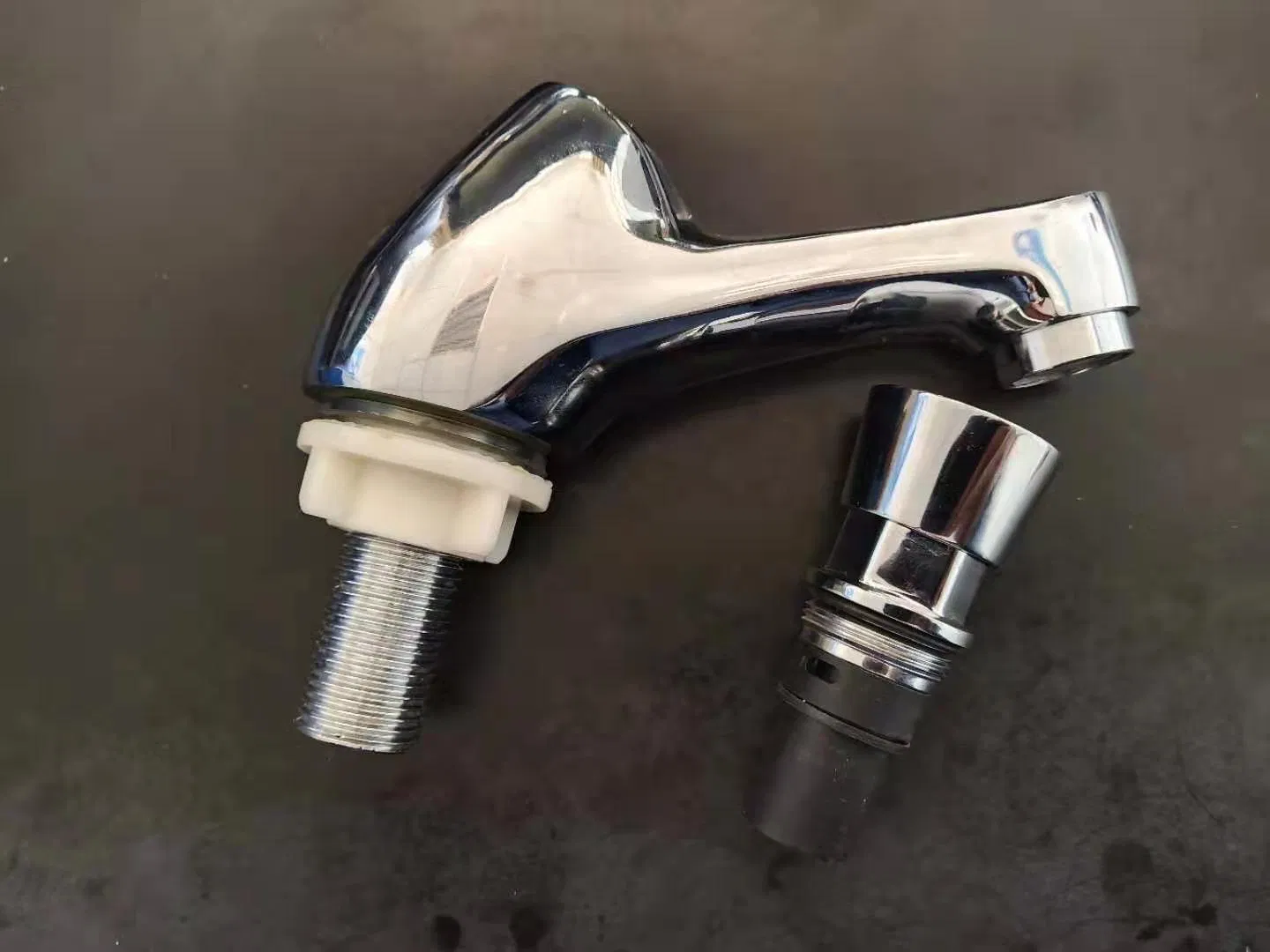 Integrated Cartridge Non- Concussive Modern Style Faucet